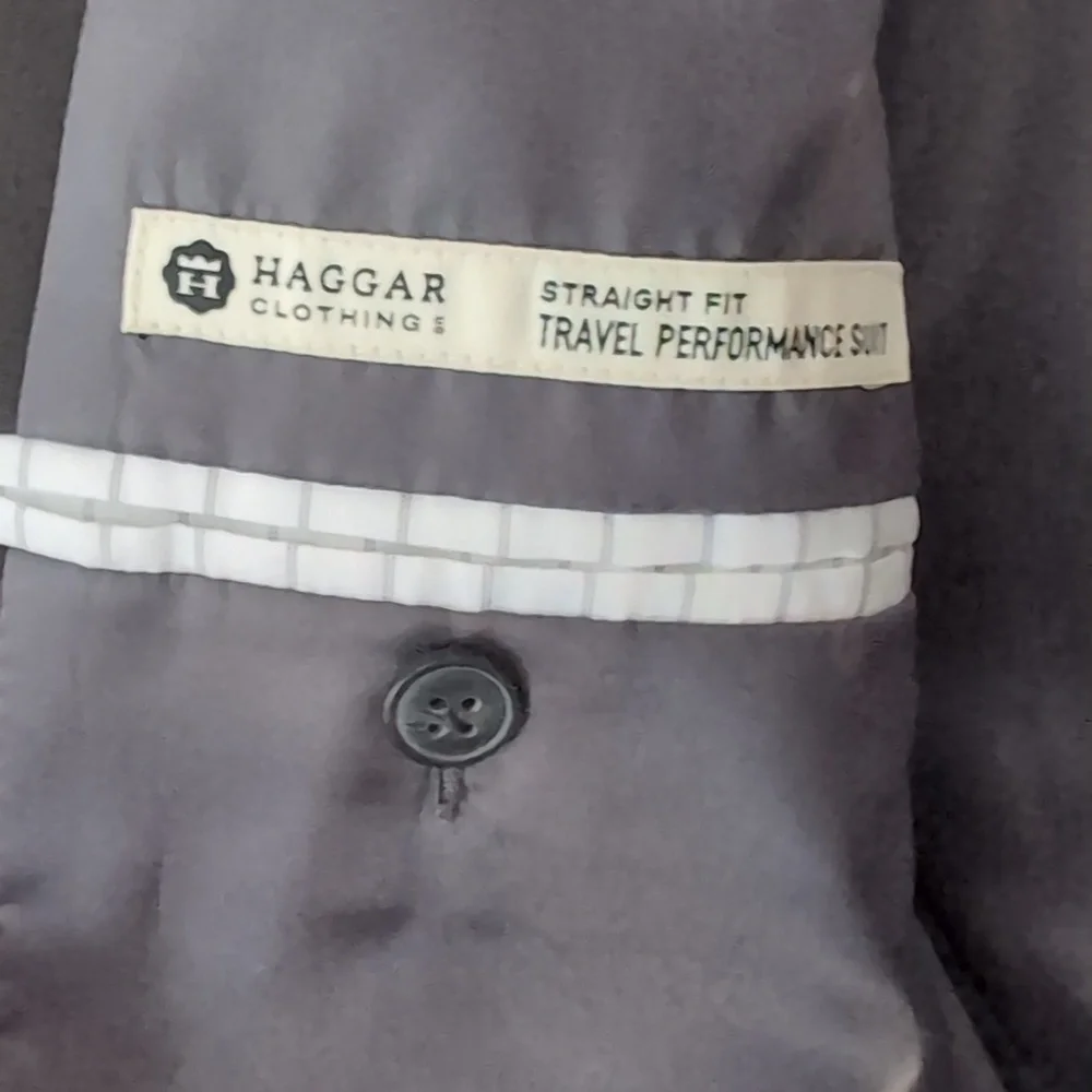 Haggar Straight Fit Black Travel Performance Suit Jacket Size 42R